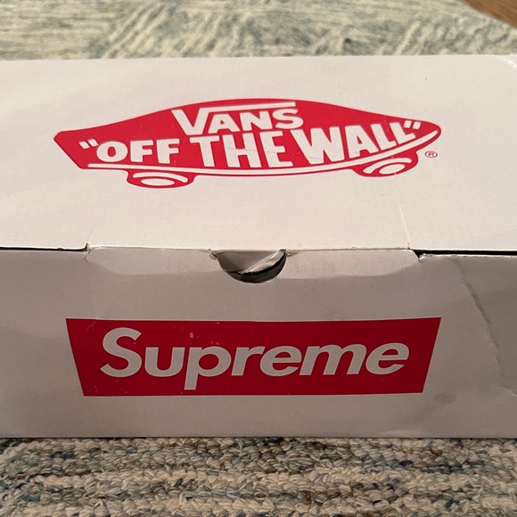Supreme x Vans Slip-On Sneakers - Picture 2 of 5